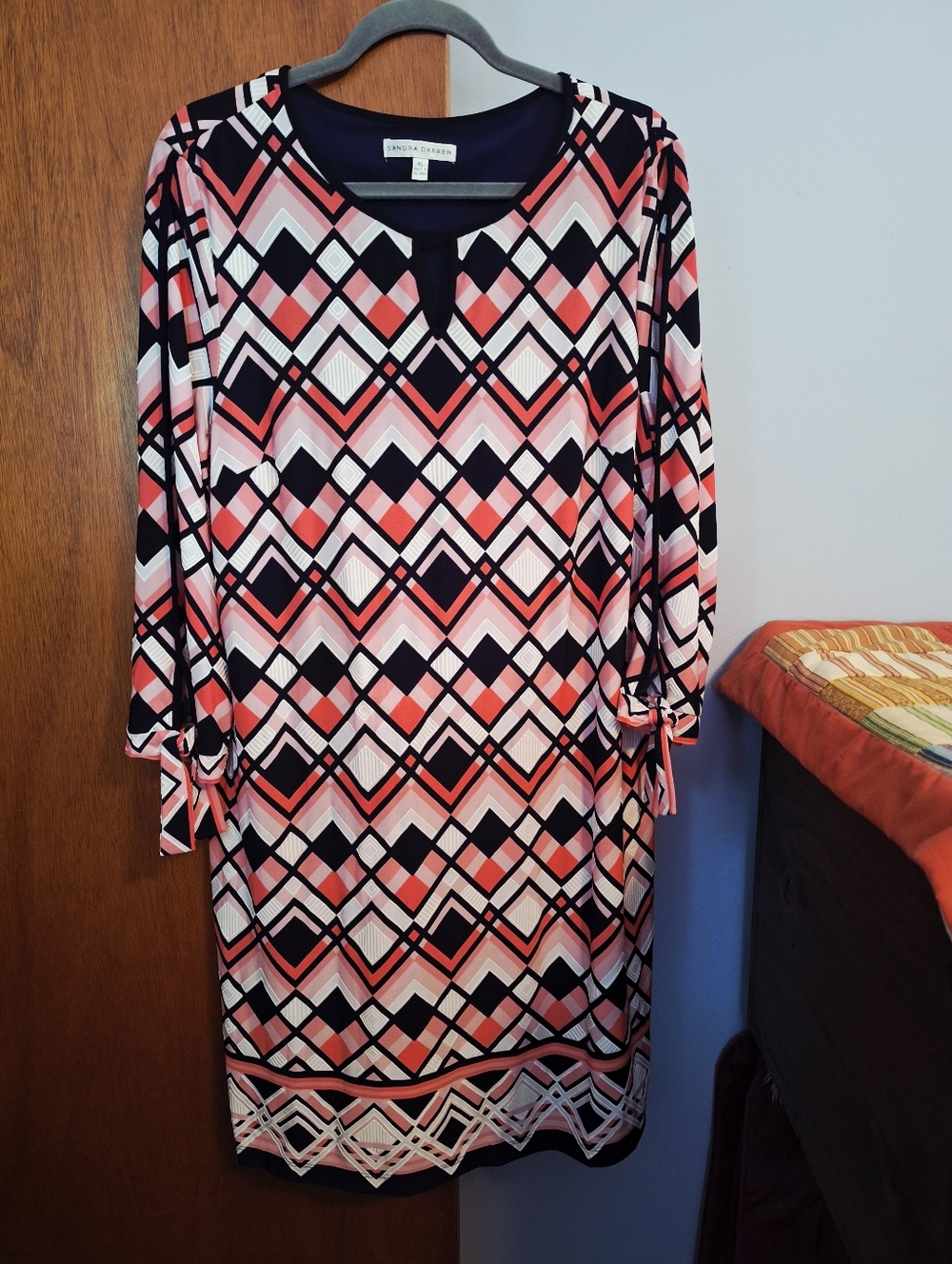 Sandra Darren Coral, Navy & White Geometric Shift Dress Women's Size XL